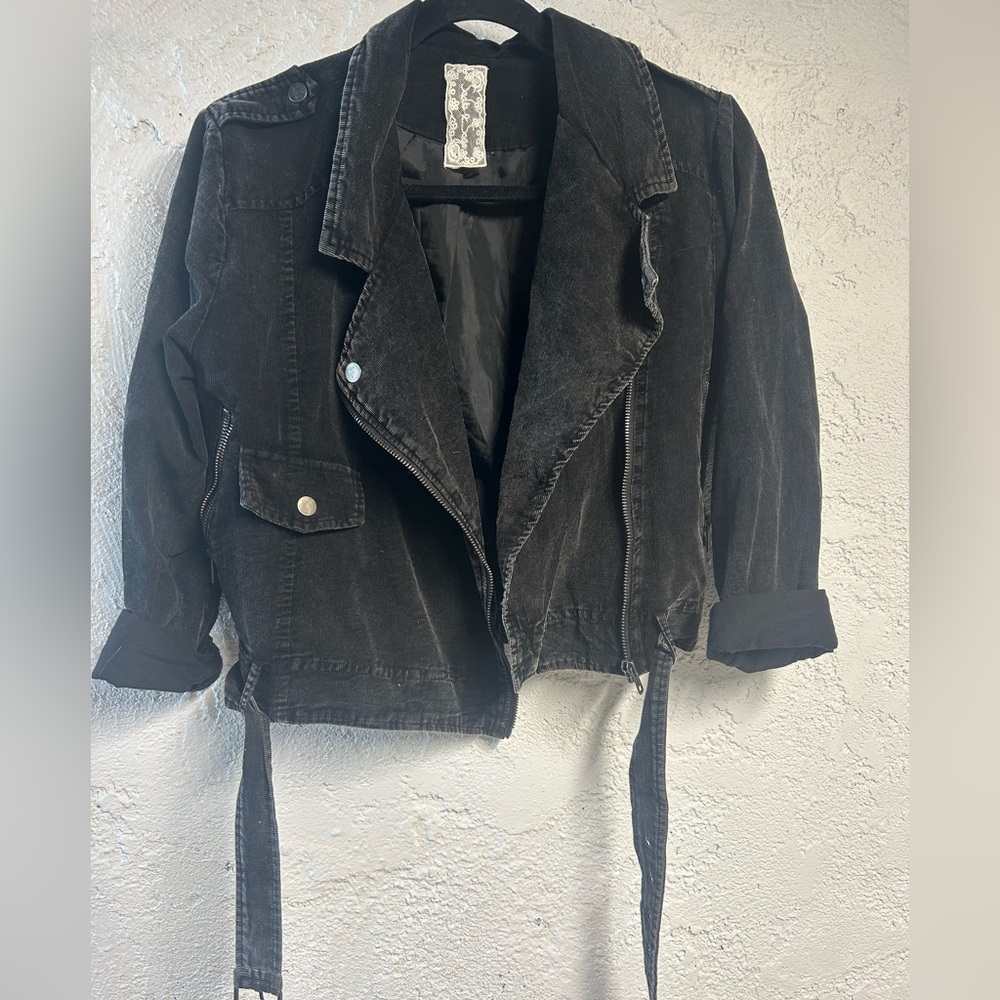 Super cute soft charcoal corduroy jacket